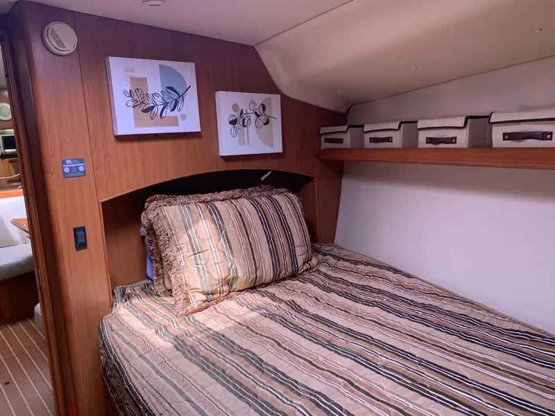 Slide: The Image of Hunter 45 Deck Salon 2009 - 4800254