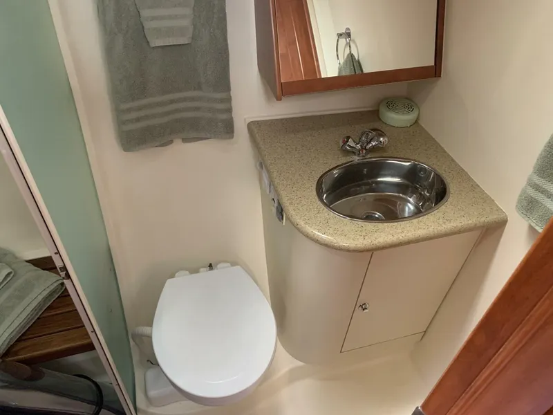 Slide: The Image of Hunter 45 Deck Salon 2009 - 4800258