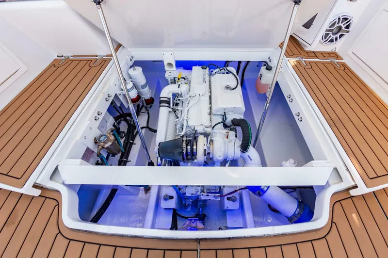 Slide: The Image of Custom Chesapeake Bay Built Custom 33' 2024 - 4800789