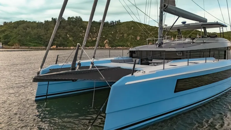 Slide: The Image of MC75 Exterior - 4860168