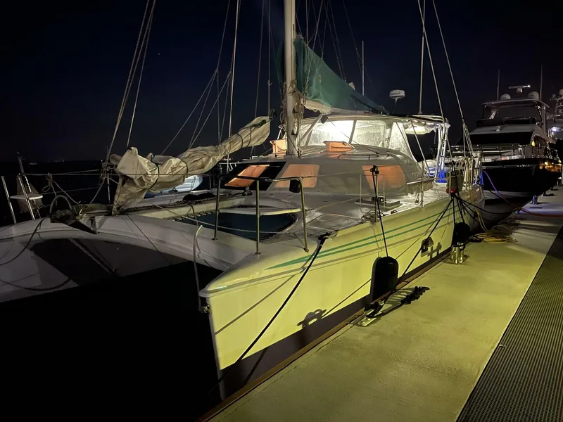 Slide: The Image of Manta 40 1997 - 5255239