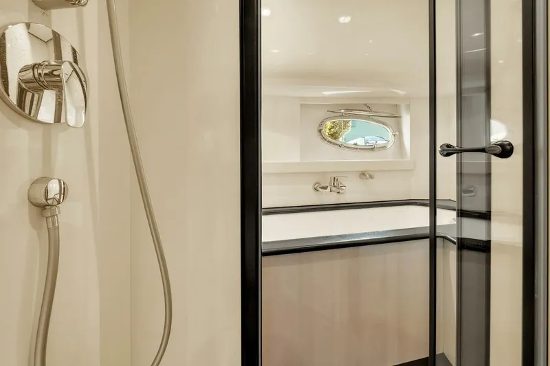 Slide: The Image of 2003 Gianetti 86' - 4829936