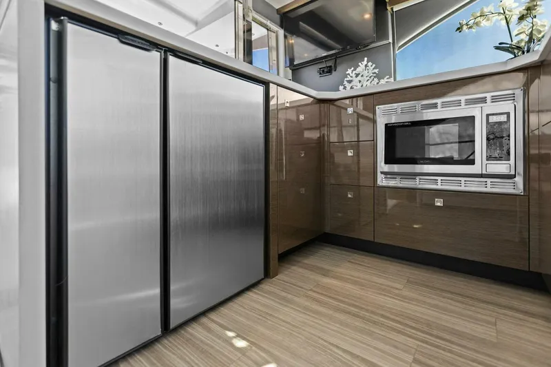 Slide: The Image of 2018 Cruisers Yachts 45 Cantius - Perfect Match - Galley - 4801652