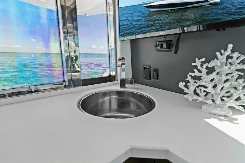 Slide: The Image of 2018 Cruisers Yachts 45 Cantius - Perfect Match - Galley - 4801650