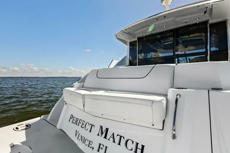 Slide: The Image of 2018 Cruisers Yachts 45 Cantius - Perfect Match - Swim Platform - 4801637