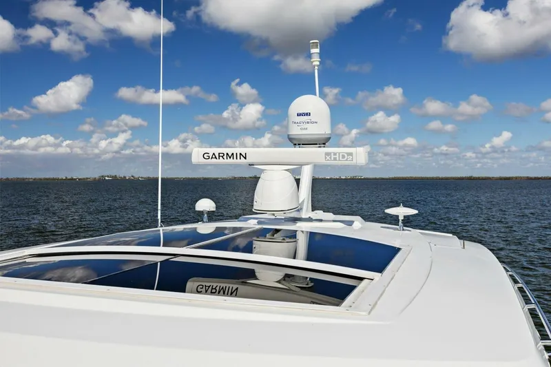 Slide: The Image of 2018 Cruisers Yachts 45 Cantius - Perfect Match - Open Array - 4801678