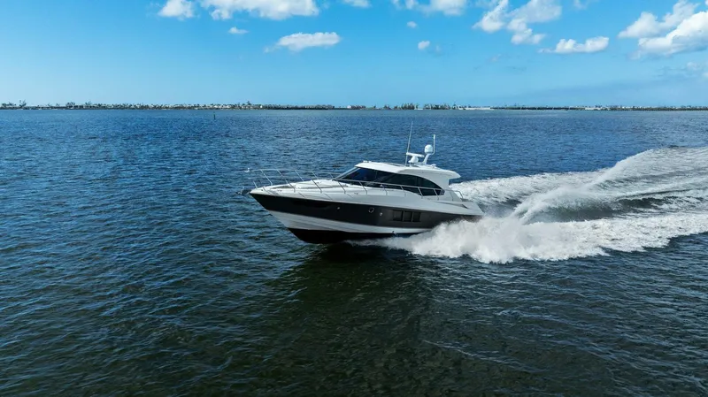 Slide: The Image of 2018 Cruisers Yachts 45 Cantius - Perfect Match - Profile - 4801682