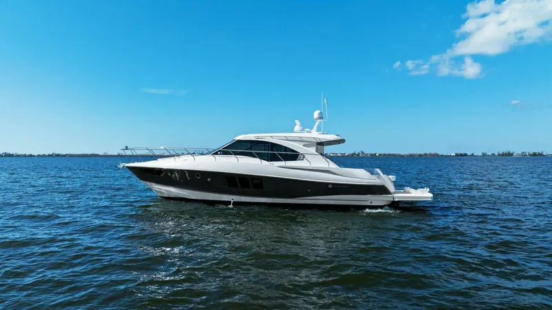 Slide: The Image of 2018 Cruisers Yachts 45 Cantius - Perfect Match - Profile - 4801685