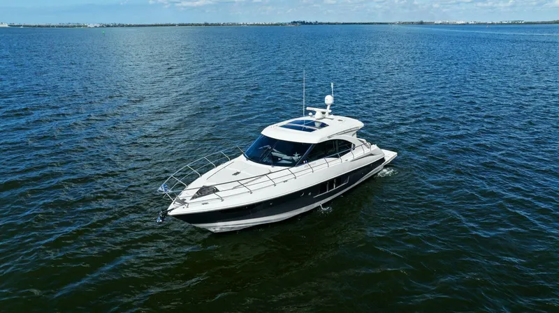 Slide: The Image of 2018 Cruisers Yachts 45 Cantius - Perfect Match - Profile - 4801688