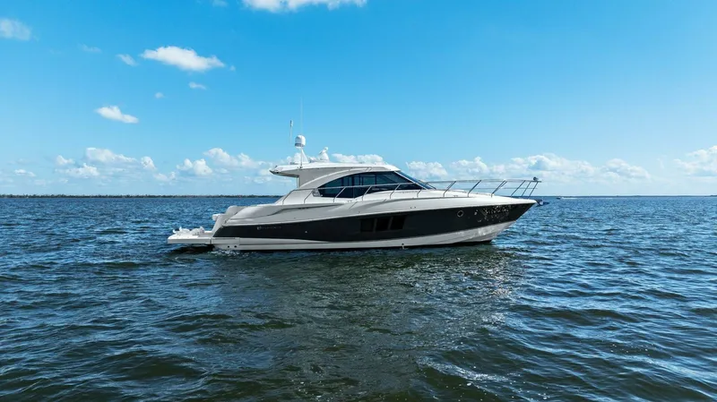 Slide: The Image of 2018 Cruisers Yachts 45 Cantius - Perfect Match - Profile - 4801690