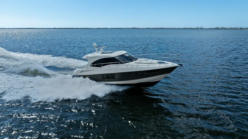 Slide: The Image of 2018 Cruisers Yachts 45 Cantius - Perfect Match - Profile - 4801701