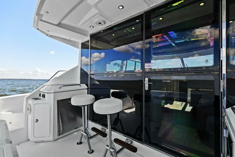 Slide: The Image of 2018 Cruisers Yachts 45 Cantius - Perfect Match - Cockpit - 4801634