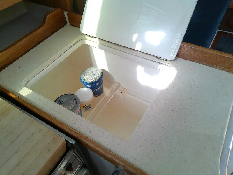 Slide: The Image of Catalina 36 MKII 1995 - 4802620