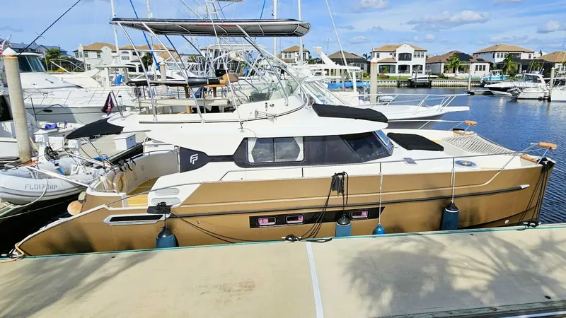 The Image of Fountaine Pajot Maryland 37 1999 - 5542124