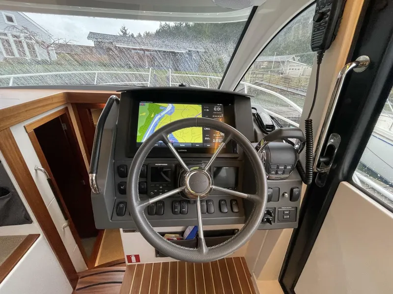 Slide: The Image of Nimbus 365 Coupe 2019 - 4804171