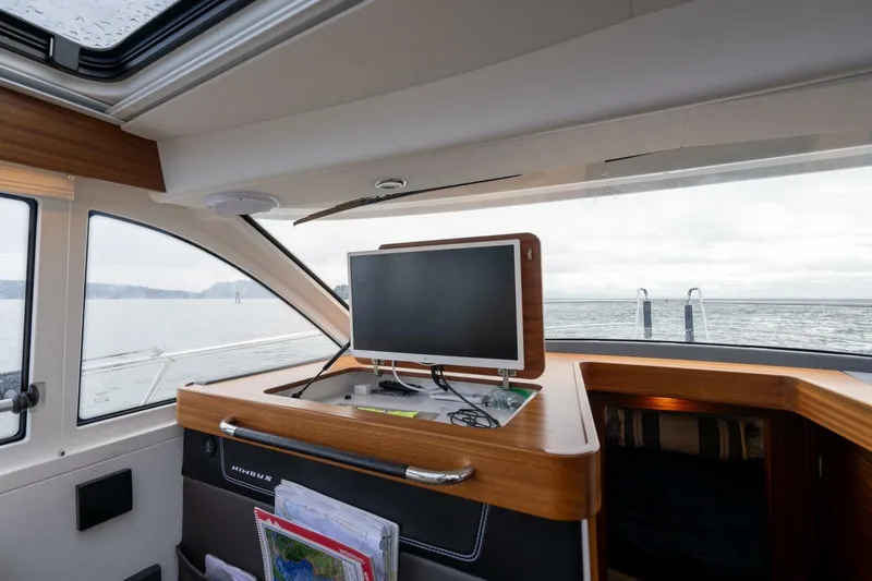 Slide: The Image of Nimbus 365 Coupe 2019 - 4859495