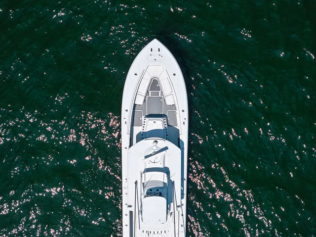 Slide: The Image of Yellowfin 42 2021 - 85