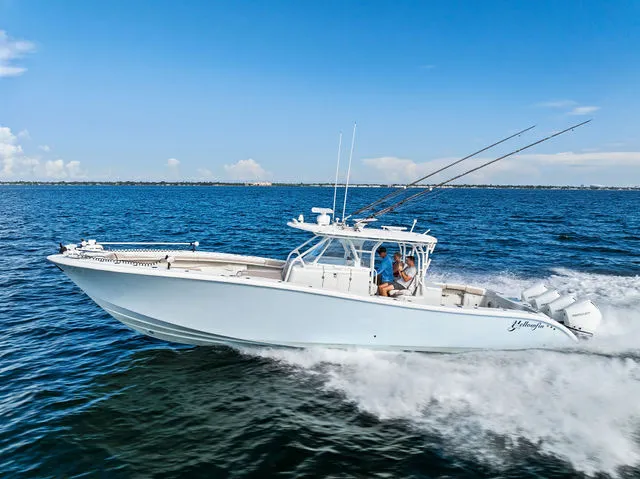 Slide: The Image of Yellowfin 42 2021 - 90