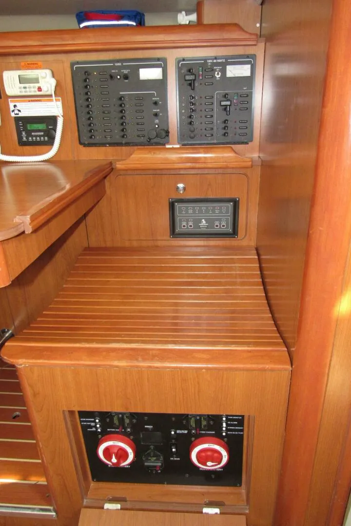 Slide: The Image of Hunter 41 Deck Salon 2008 - 4819621