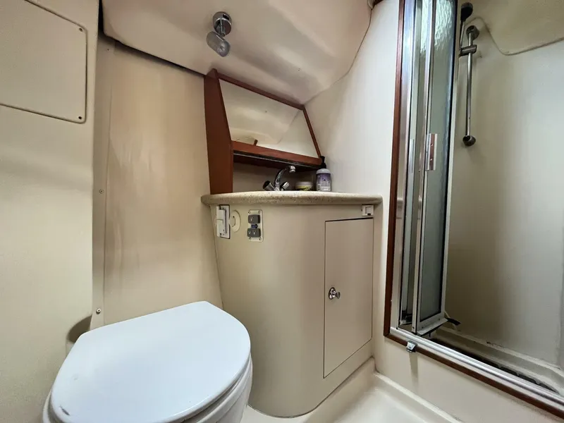 Slide: The Image of Hunter 41 Deck Salon 2008 - 4819588