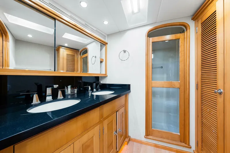 Slide: The Image of Blackwell 72 1996 - 4807486