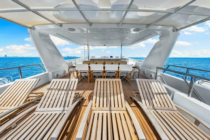 Slide: The Image of Palmer Johnson TRI-DECK FB 1996 - 4809151