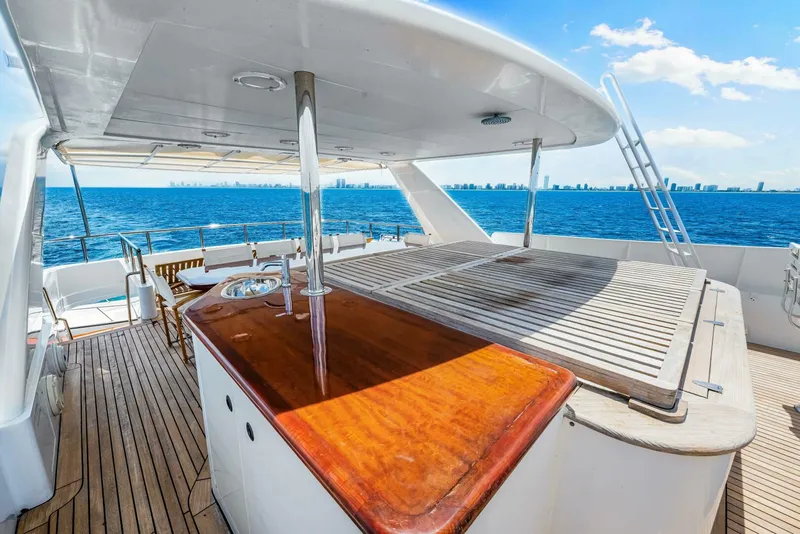 Slide: The Image of Palmer Johnson TRI-DECK FB 1996 - 4809154