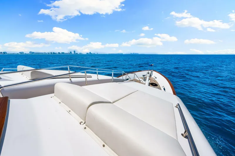 Slide: The Image of Palmer Johnson TRI-DECK FB 1996 - 4809160