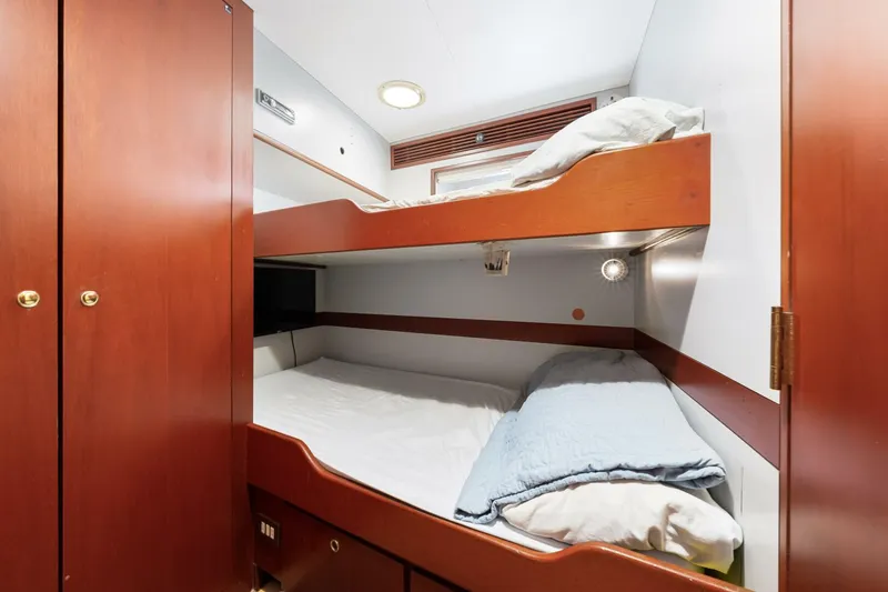 Slide: The Image of Palmer Johnson TRI-DECK FB 1996 - 4809170