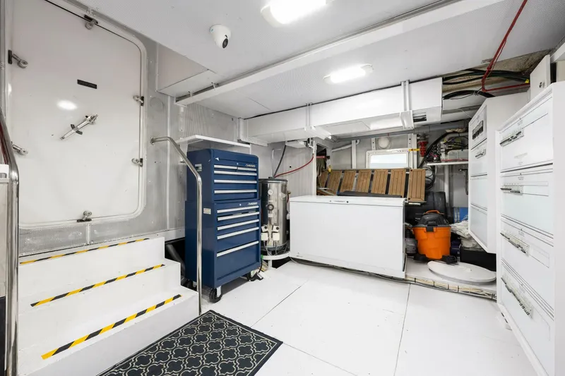 Slide: The Image of Palmer Johnson TRI-DECK FB 1996 - 4809178