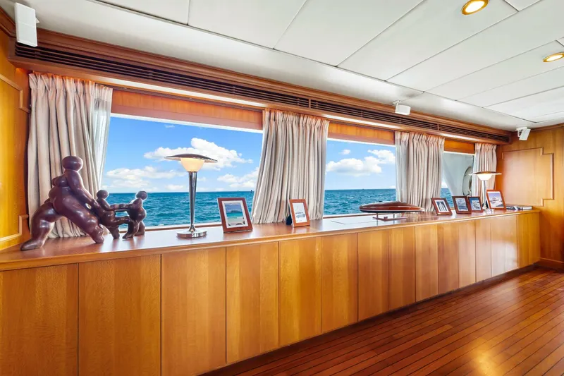 Slide: The Image of Palmer Johnson TRI-DECK FB 1996 - 4808880