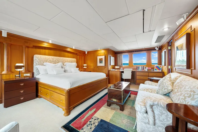 Slide: The Image of Palmer Johnson TRI-DECK FB 1996 - 4808887