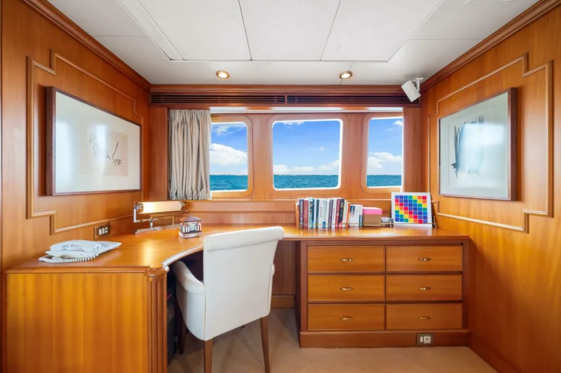 Slide: The Image of Palmer Johnson TRI-DECK FB 1996 - 4808891