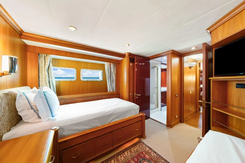 Slide: The Image of Palmer Johnson TRI-DECK FB 1996 - 4808904