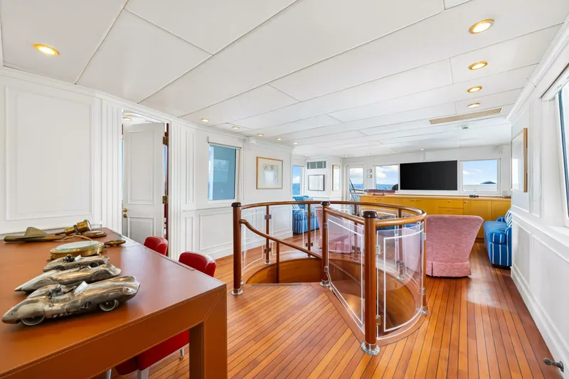 Slide: The Image of Palmer Johnson TRI-DECK FB 1996 - 4808909