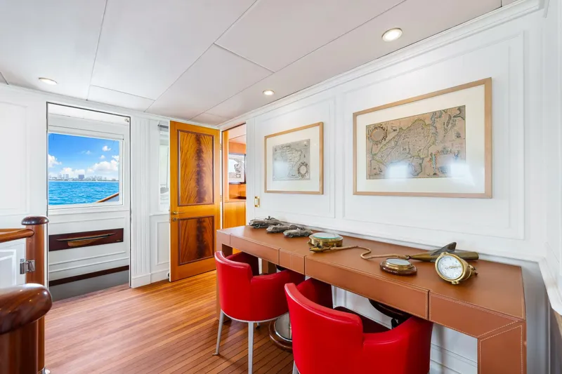 Slide: The Image of Palmer Johnson TRI-DECK FB 1996 - 4809103