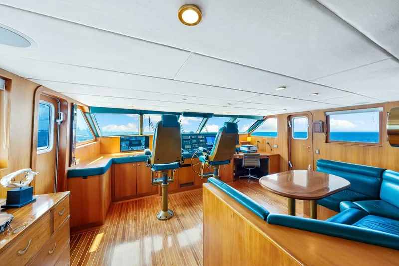 Slide: The Image of Palmer Johnson TRI-DECK FB 1996 - 4809120