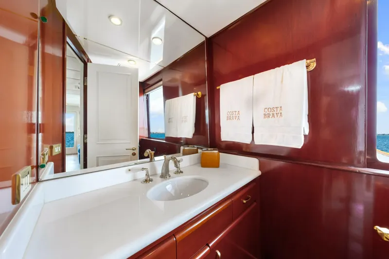 Slide: The Image of Palmer Johnson TRI-DECK FB 1996 - 4809131