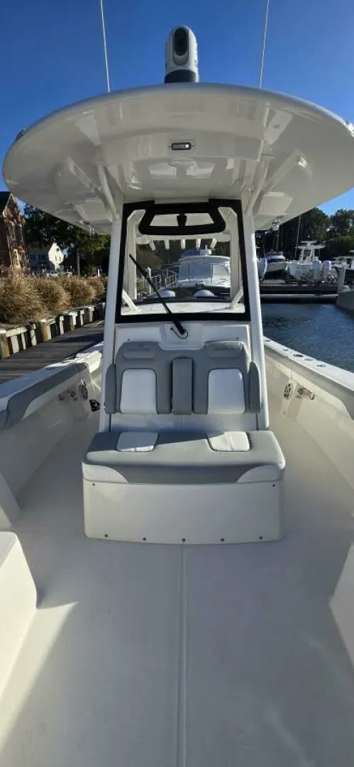 Slide: The Image of Regulator Marine 34 Center Console 2021 - 4809080