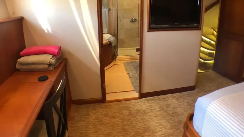 Slide: The Image of Pacific Mariner 85 Motoryacht 2008 - 4810063