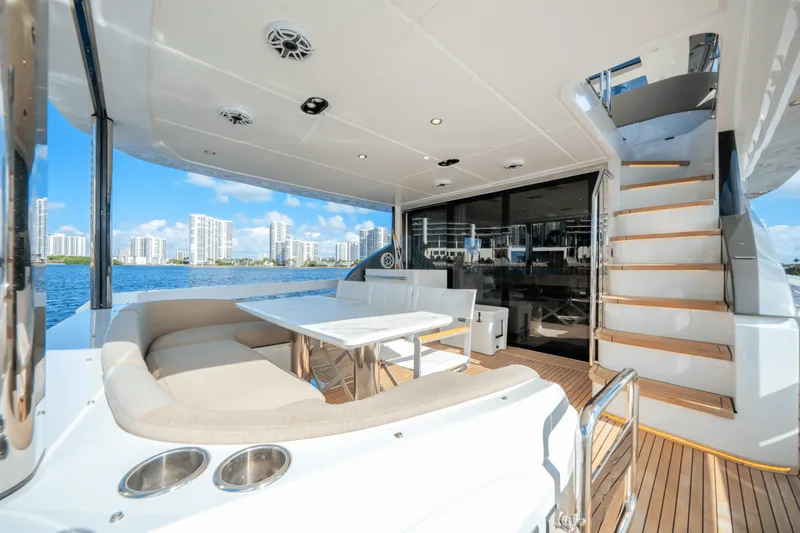 Slide: The Image of Azimut 78 FLY 2024 - 5420429