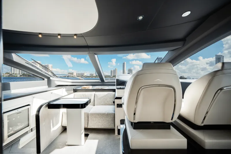 Slide: The Image of Azimut 78 FLY 2024 - 5420440
