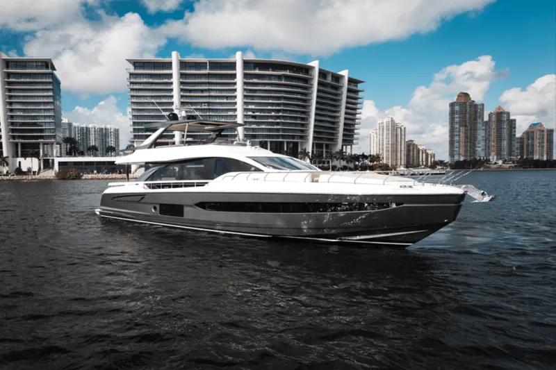 Slide: The Image of Azimut 78 FLY 2024 - 5420415