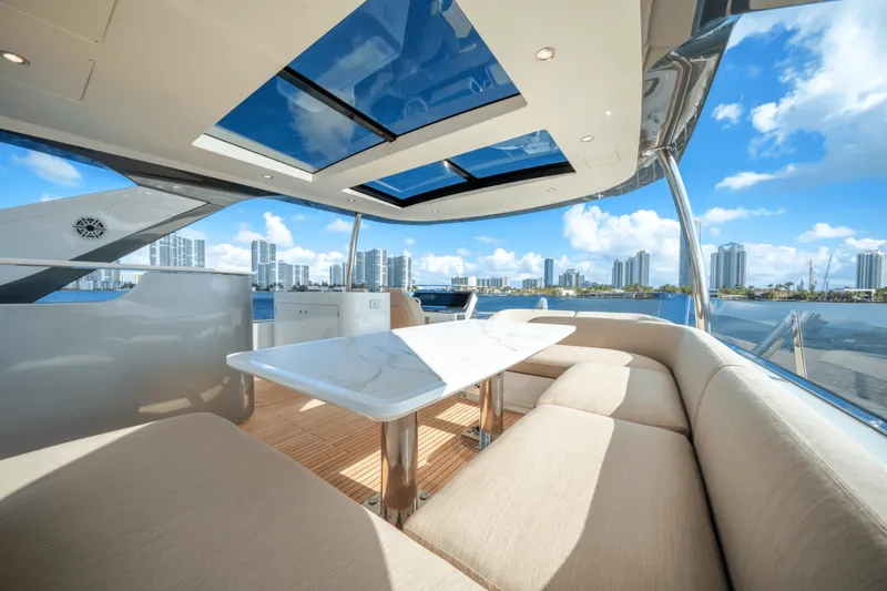 Slide: The Image of Azimut 78 FLY 2024 - 5420464