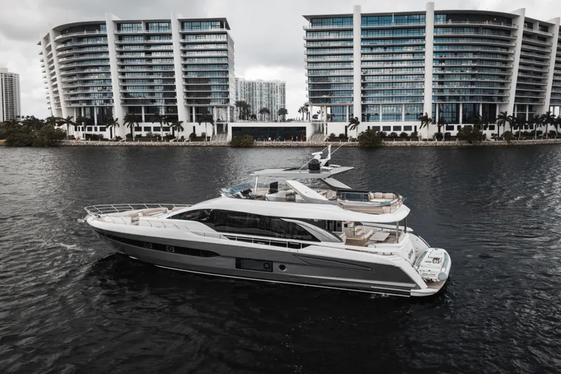 Slide: The Image of Azimut 78 FLY 2024 - 5420419
