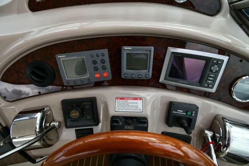 Slide: The Image of Sea Ray 460 Sundancer 2003 - 4960289
