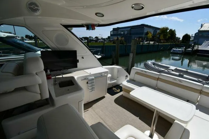 Slide: The Image of Sea Ray 450 Sundancer 2010 - 4960379