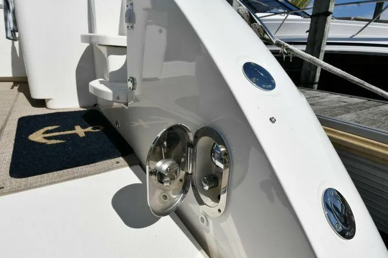 Slide: The Image of Sea Ray 450 Sundancer 2010 - 4960384