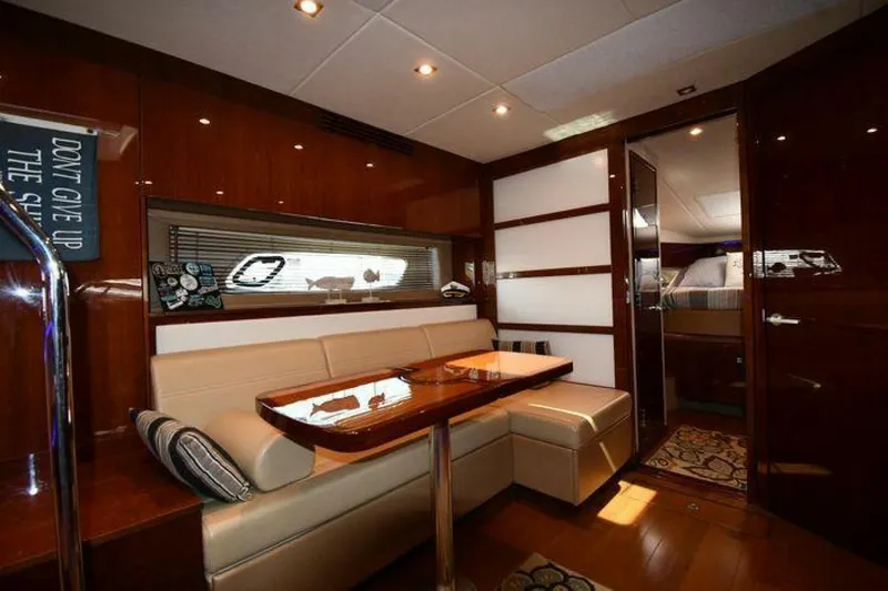 Slide: The Image of Sea Ray 450 Sundancer 2010 - 4960391