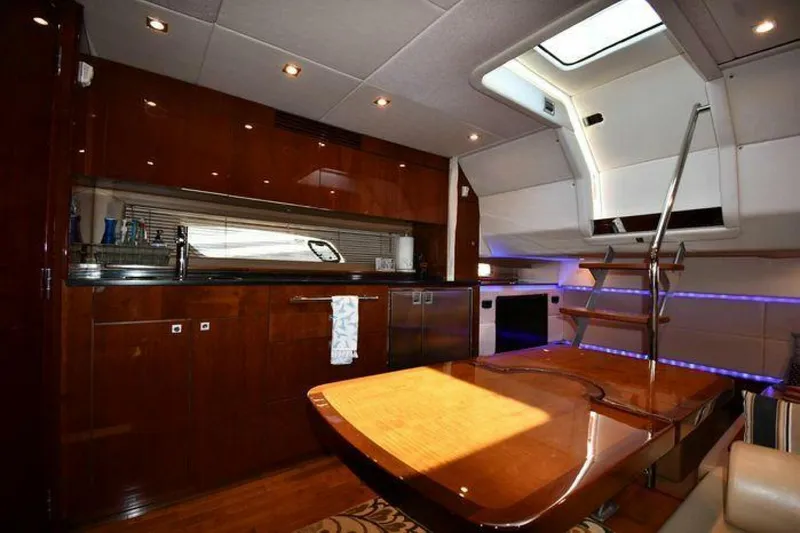 Slide: The Image of Sea Ray 450 Sundancer 2010 - 4960396